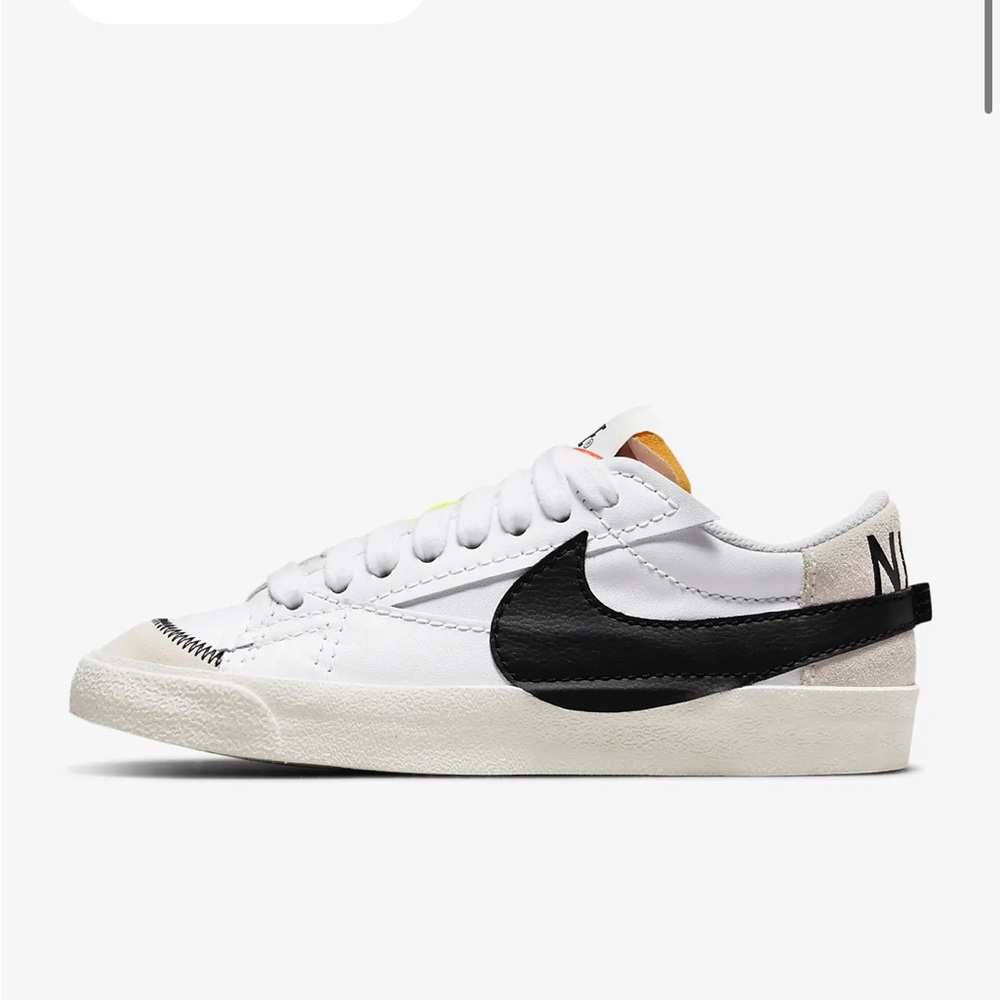 Nike low cut Blazer sneakers